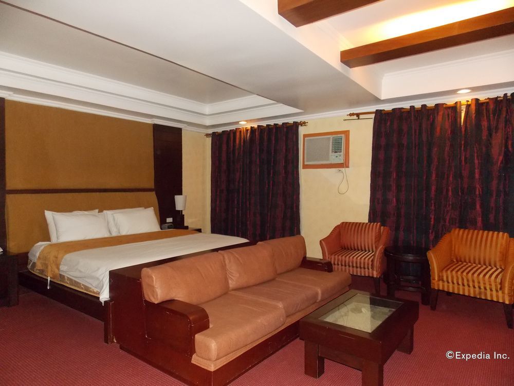Mo2 Westown Hotel - Mandalagan Bacolod Buitenkant foto