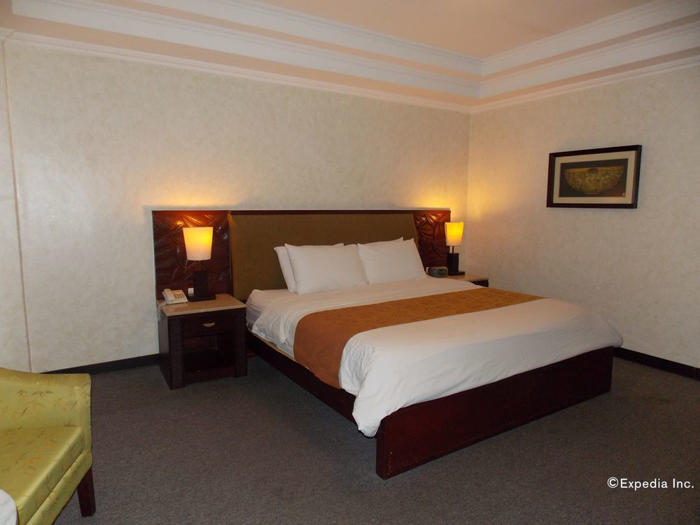 Mo2 Westown Hotel - Mandalagan Bacolod Buitenkant foto