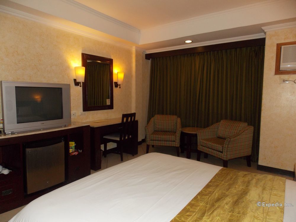 Mo2 Westown Hotel - Mandalagan Bacolod Buitenkant foto