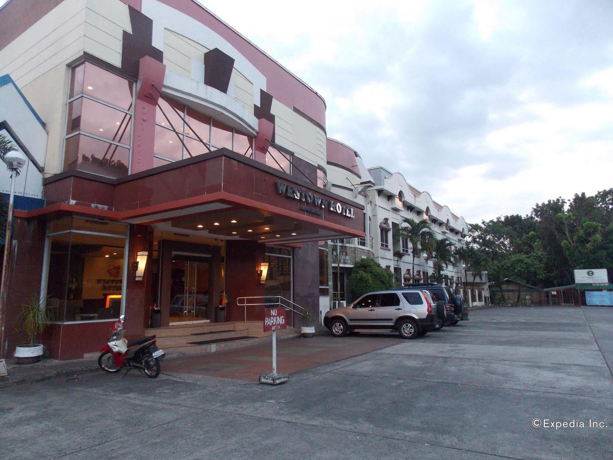 Mo2 Westown Hotel - Mandalagan Bacolod Buitenkant foto
