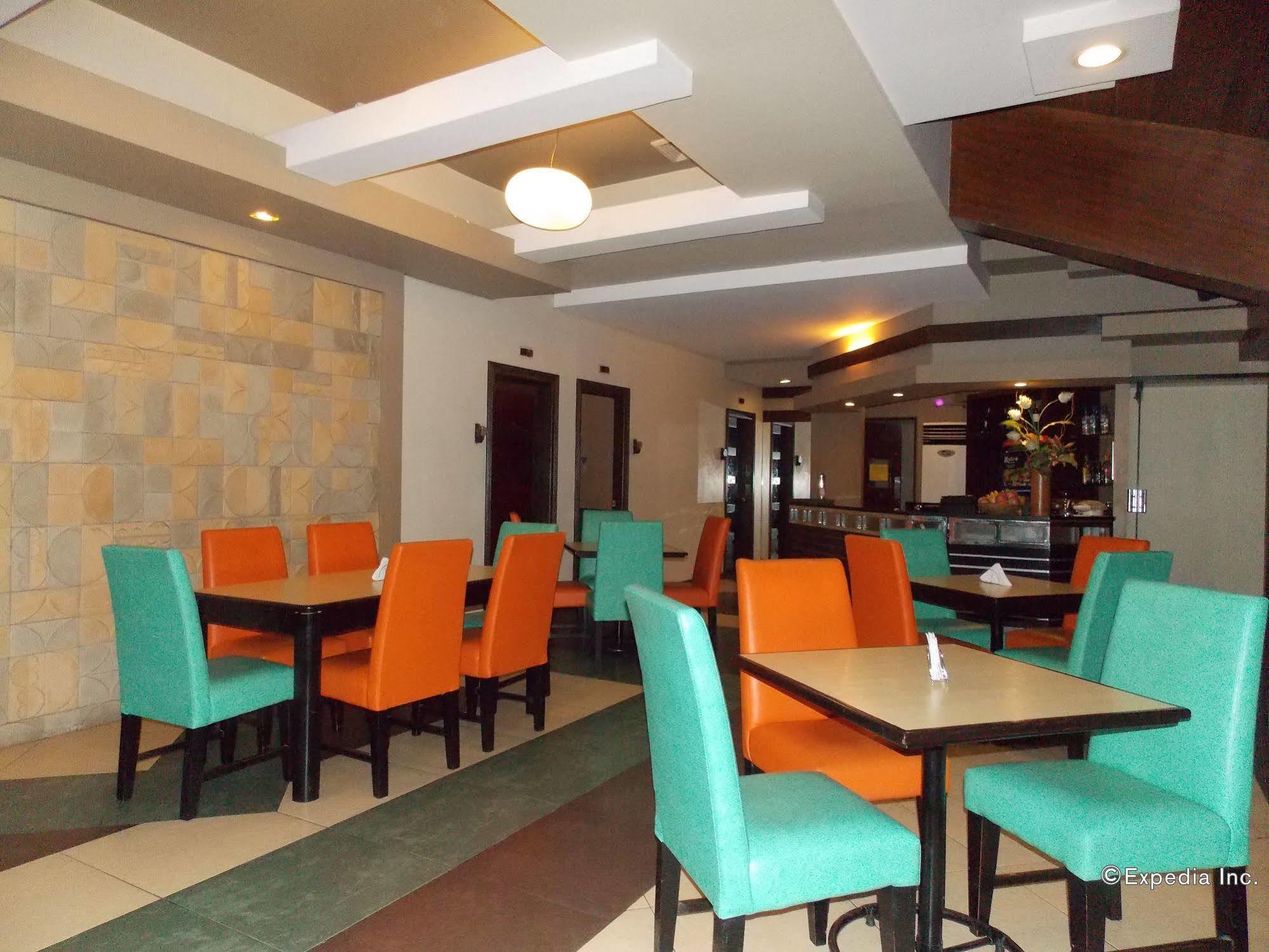 Mo2 Westown Hotel - Mandalagan Bacolod Buitenkant foto