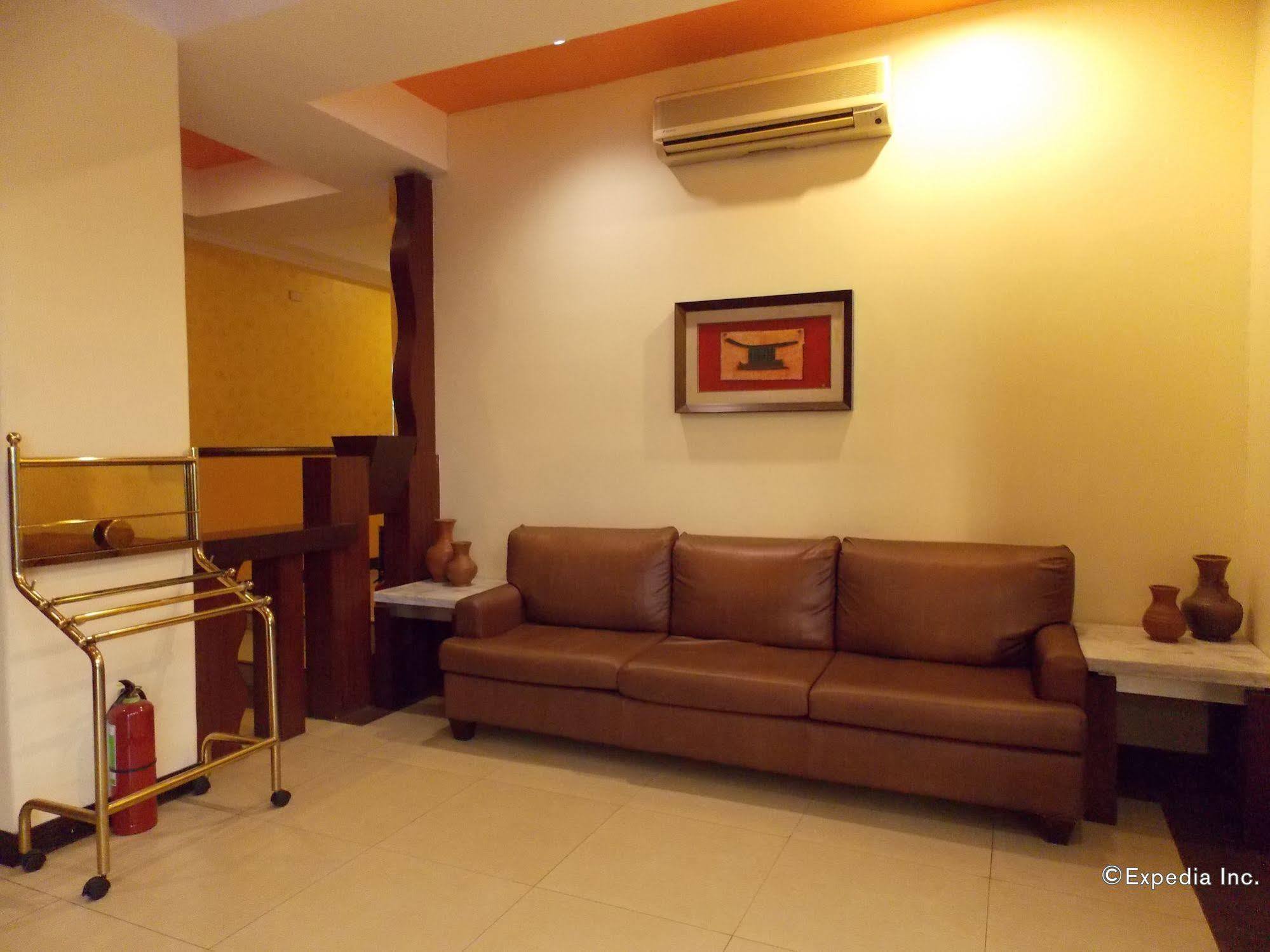 Mo2 Westown Hotel - Mandalagan Bacolod Buitenkant foto